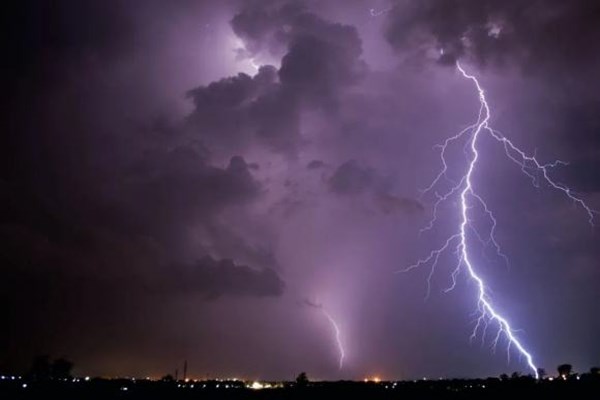 暴雨潮濕天氣如何維護(hù)保養(yǎng)高低溫一體機(jī)